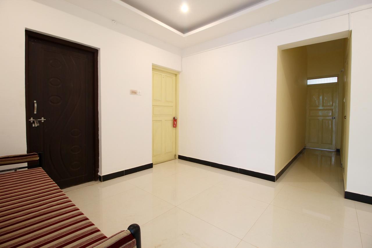 Oyo 10385 Hotel Nirmala Vilas Candolim Exterior foto