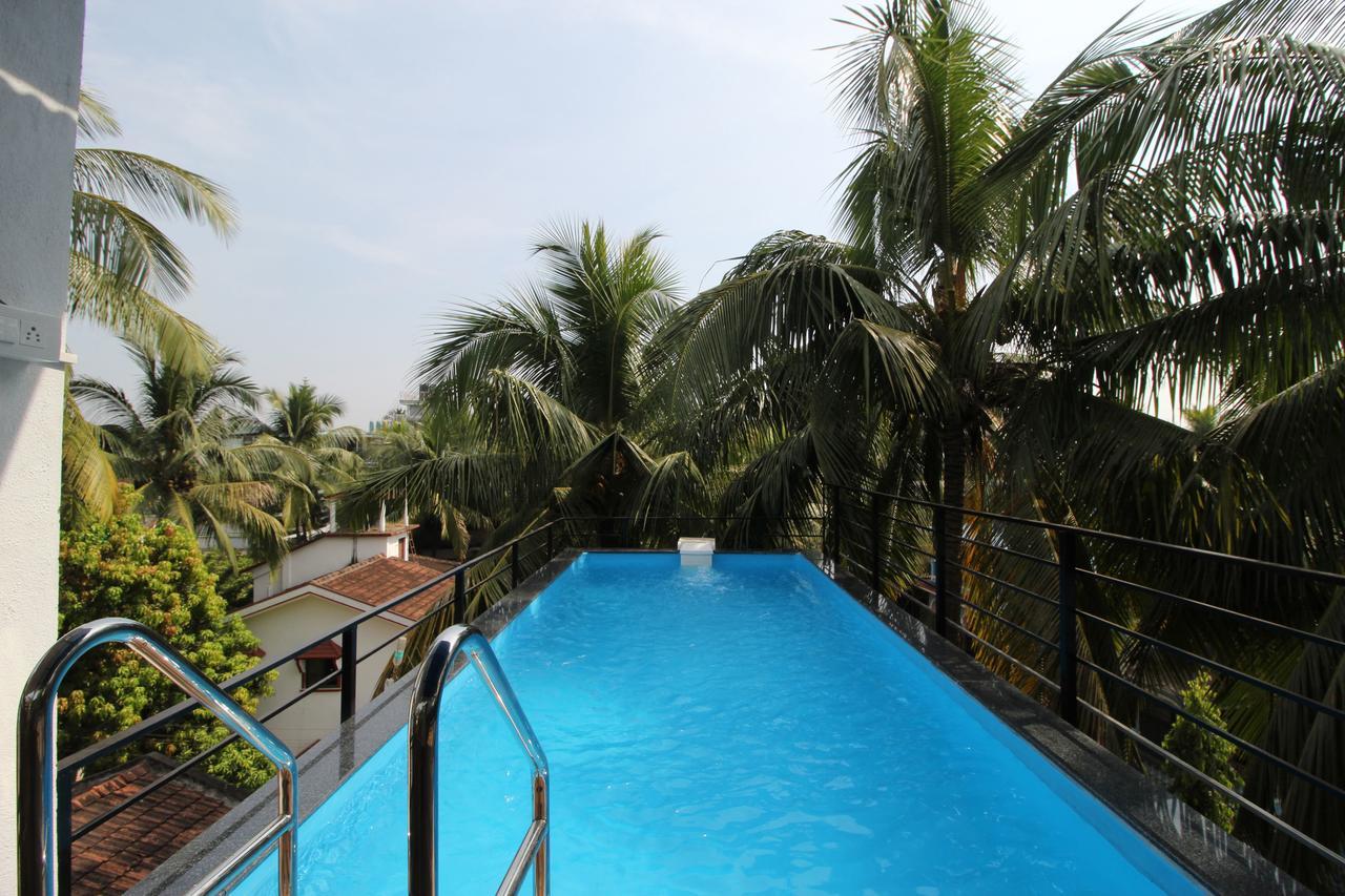Oyo 10385 Hotel Nirmala Vilas Candolim Exterior foto